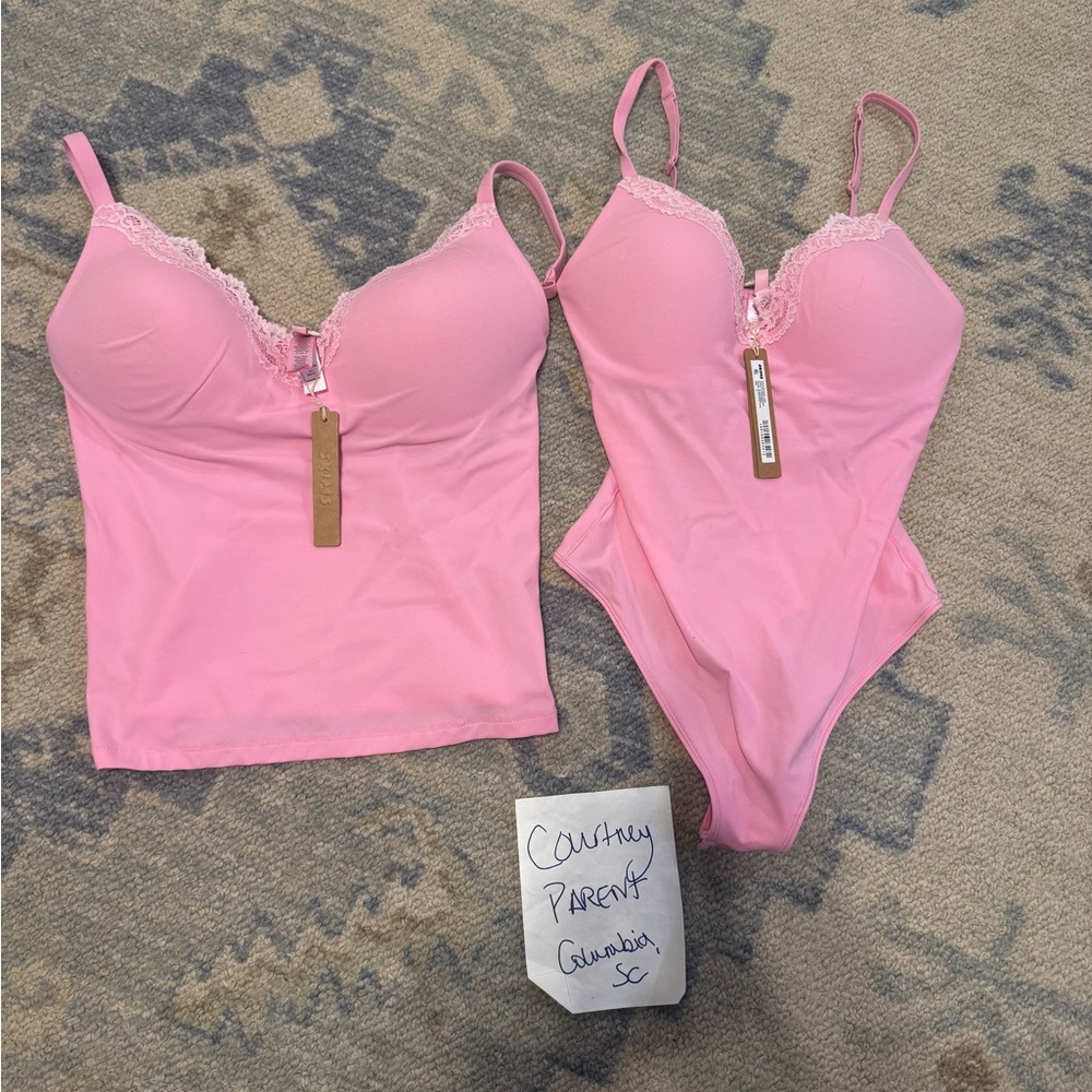 SKIMS Bubblegum Tonal Push-Up Thong Bodysuit new with tags